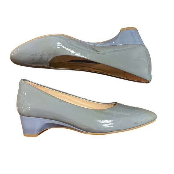 Taryn Rose Women’s Babs gray/blue patent leather kitten wedge heels, Size 7.5 - Picture 2 of 7